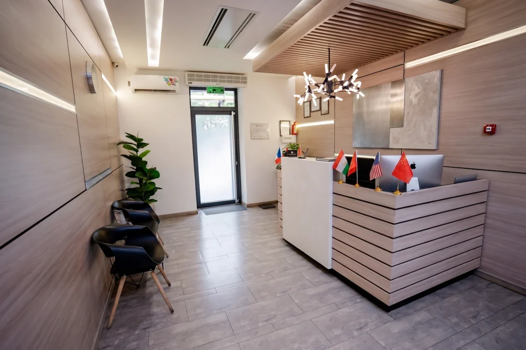 Ресепшн отеля IRIS Hotel